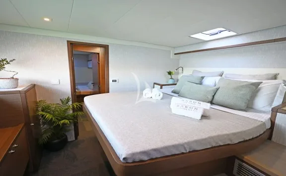 Double Cabin