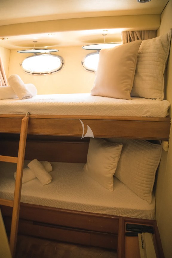 Guest cabin with bunk beds