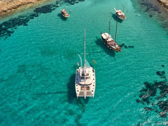 Image of ALMA yacht #5