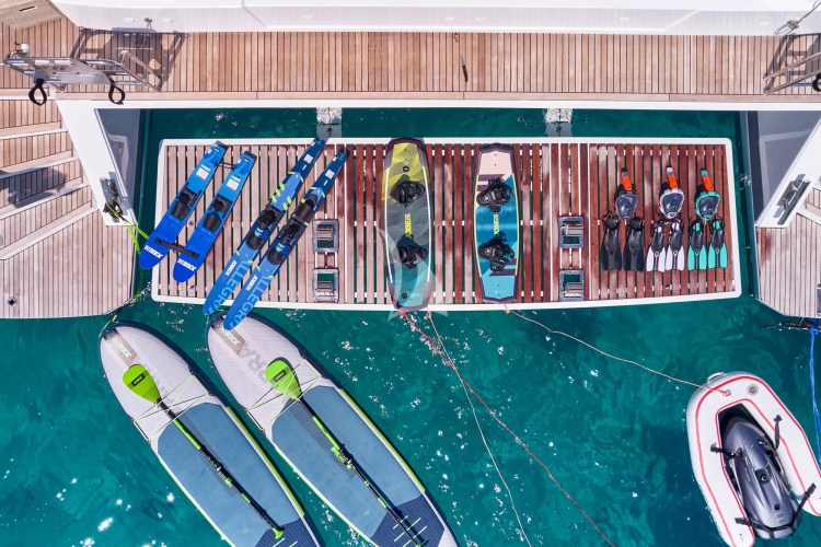 Water toys