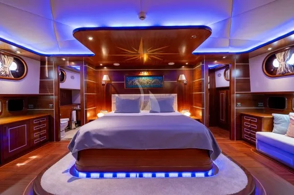 Image of La Bella Vita yacht #19