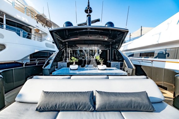 Image of EVA yacht #24