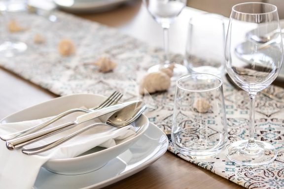 Dining details