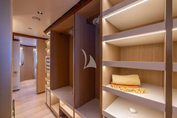 Image of ANJELIF yacht #37