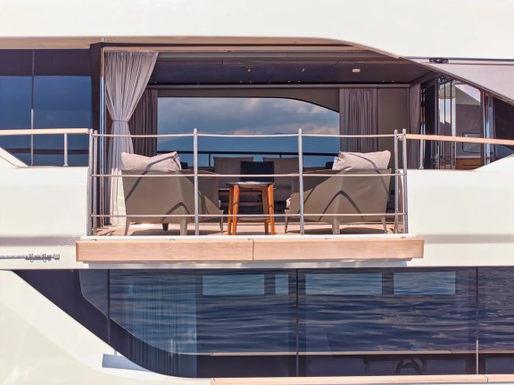 Upper Deck Fold-Out Balcony