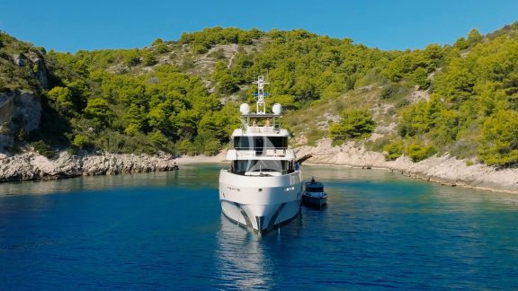 Image of RENATA yacht #13