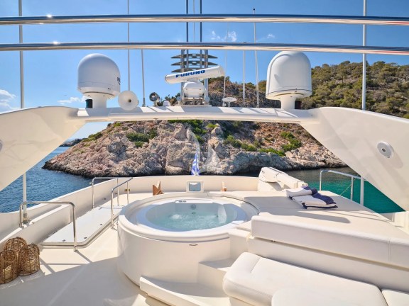 Image of Estia Orion yacht #15