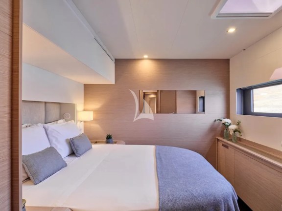 Guest cabin