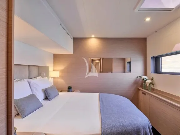 Guest cabin