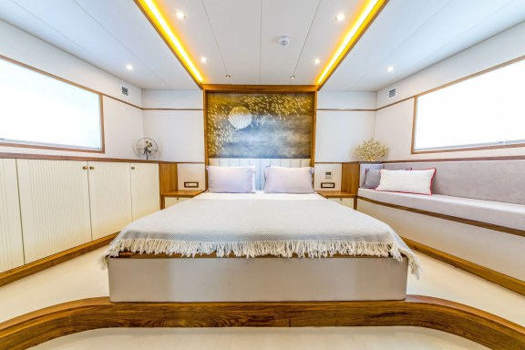 Image of FLOKI yacht #15
