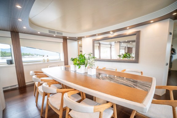 Image of PAREAKI II yacht #47