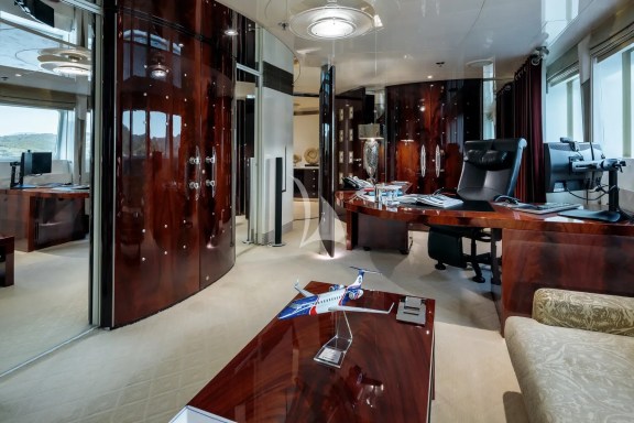 Image of VERA yacht #25