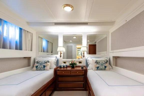 Twin cabin
