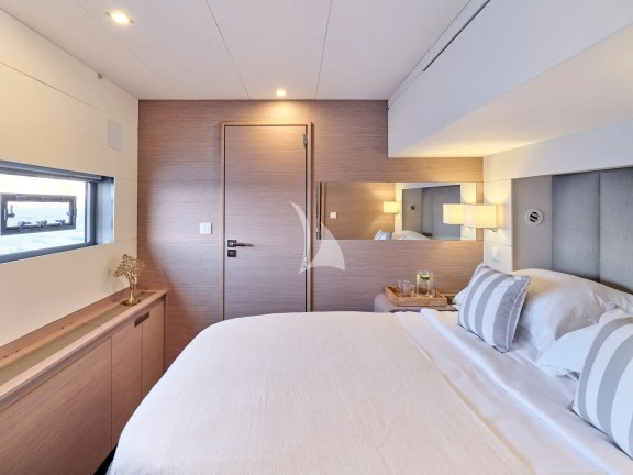 Guest cabin
