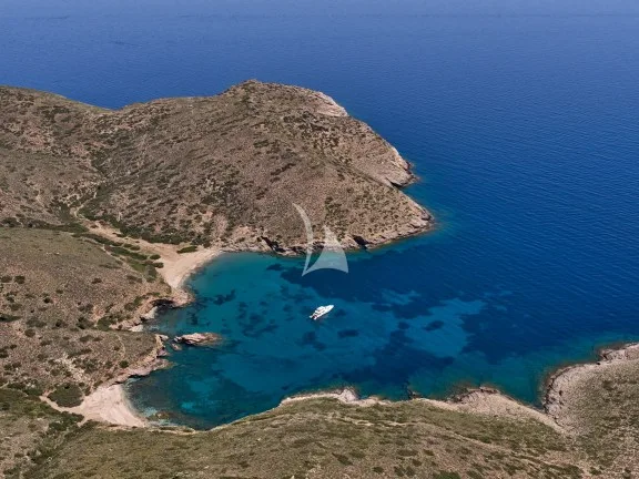 Exploring Bays