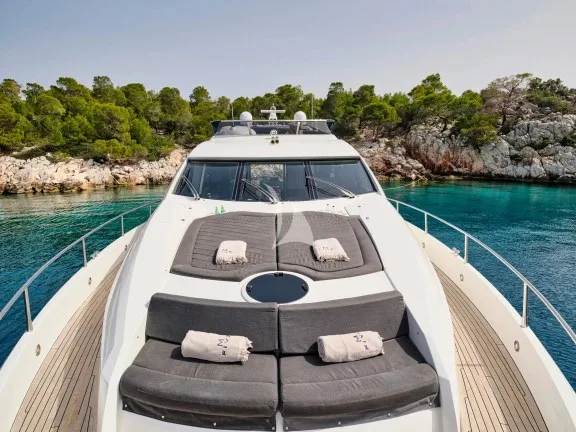 Image of M FIVE yacht #10