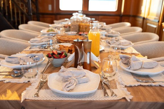 Image of KOKOMO NIGHTS yacht #14