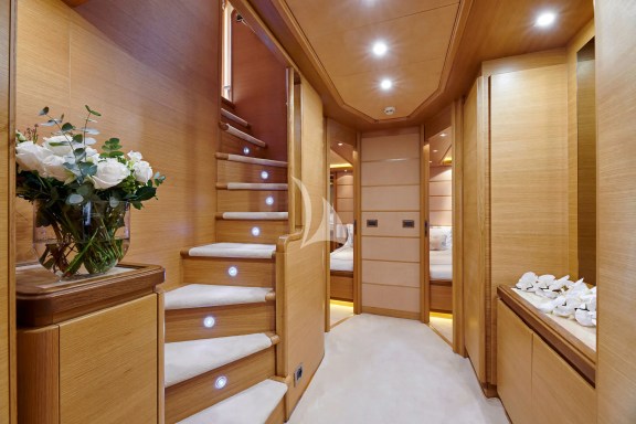 Image of SEVEN S yacht #50