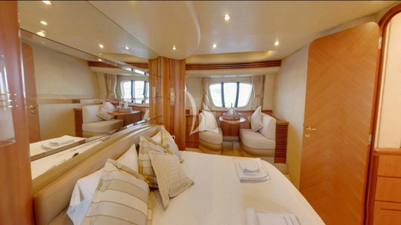 Master Cabin, exceptionally spacious