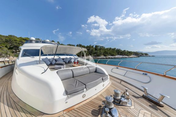 Flybridge area