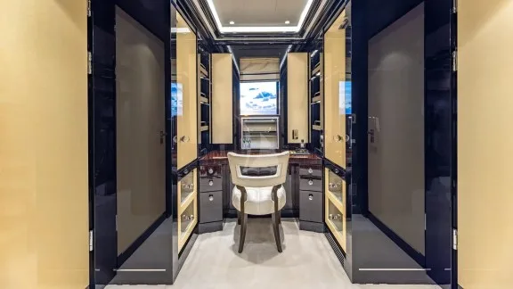 Image of OKTO yacht #36