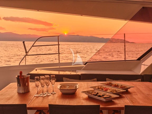 Image of SERENISSIMA yacht #16