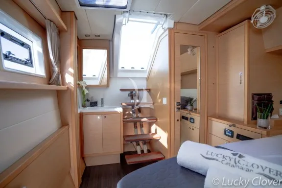 Image of Lucky Clover yacht #26