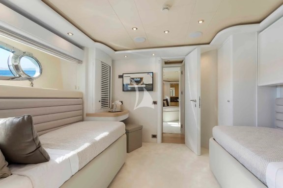 Image of PARADISE yacht #53