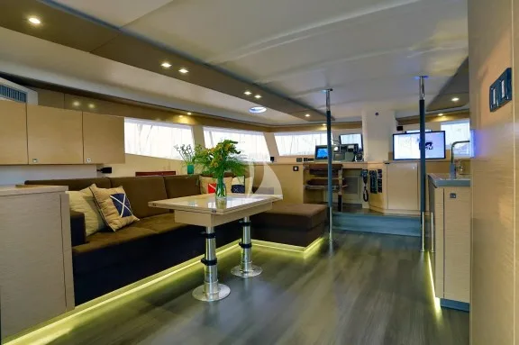 Internal saloon