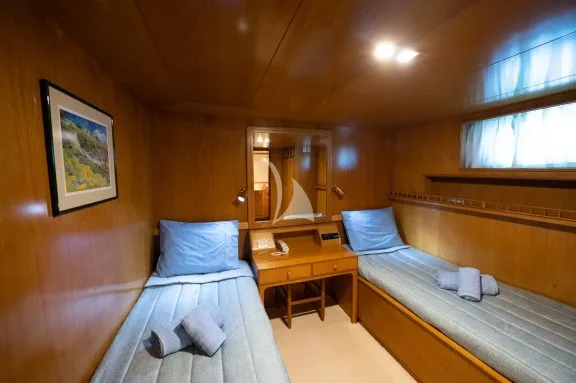 Image of ELENA yacht #27