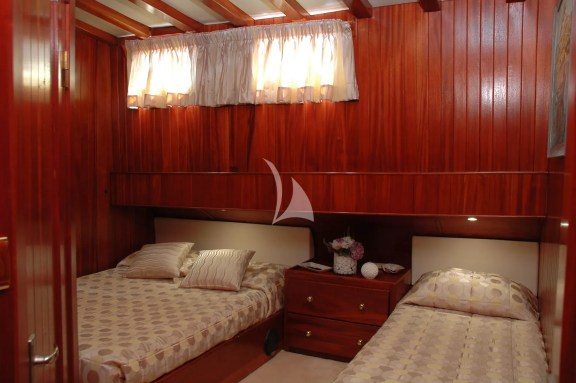Triple Cabin