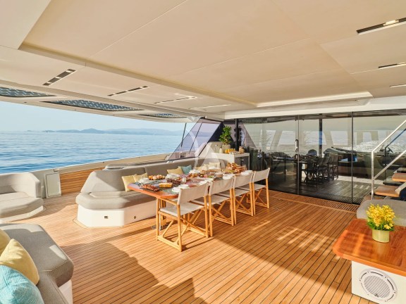 Aft dining area