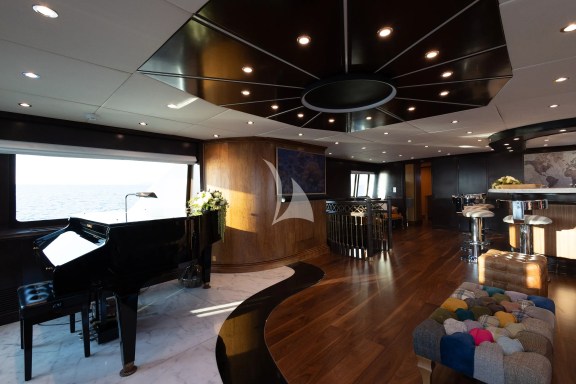 Image of KOKOMO NIGHTS yacht #17