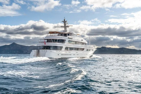 Image of FOS yacht #68