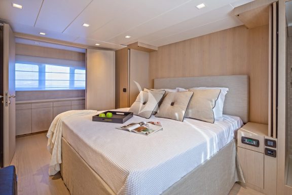 Double Cabin