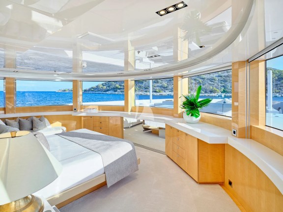 Image of LA PELLEGRINA 1 yacht #25