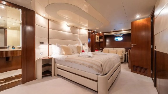 Vip cabin