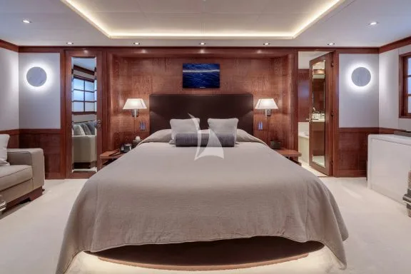 Image of SHOOTING STAR yacht #13