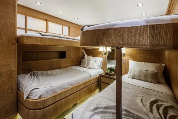 Quadruple Cabin