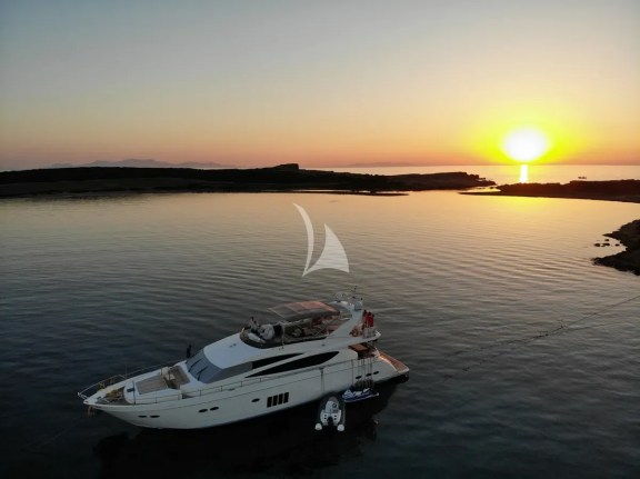 Gia Sena at sunset