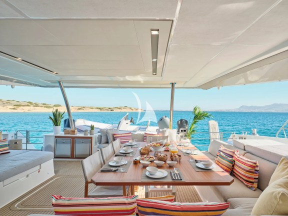 Aft deck dining table