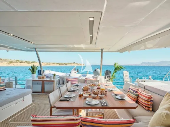 Aft deck dining table