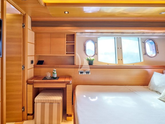 Image of SEVEN S yacht #18