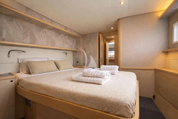 royal-Destiny-midship-cabin