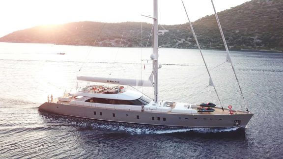 Image of All About U 2 yacht #7