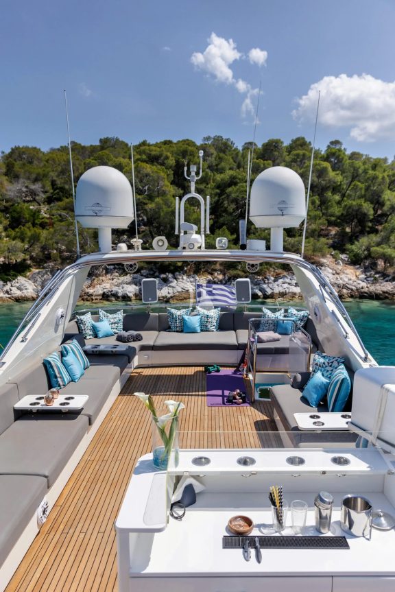 Flybridge area