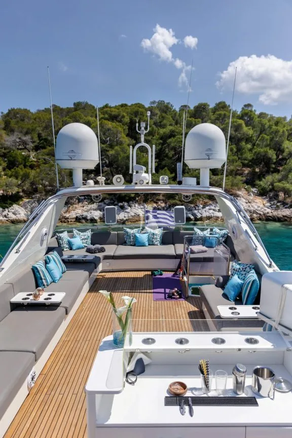 Flybridge area