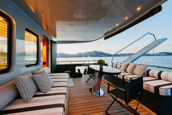 lounge area