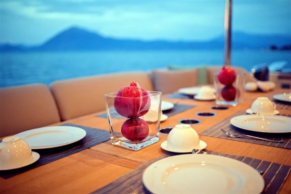 Aft Dining detail