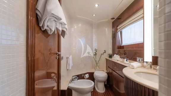 Master cabin toilet